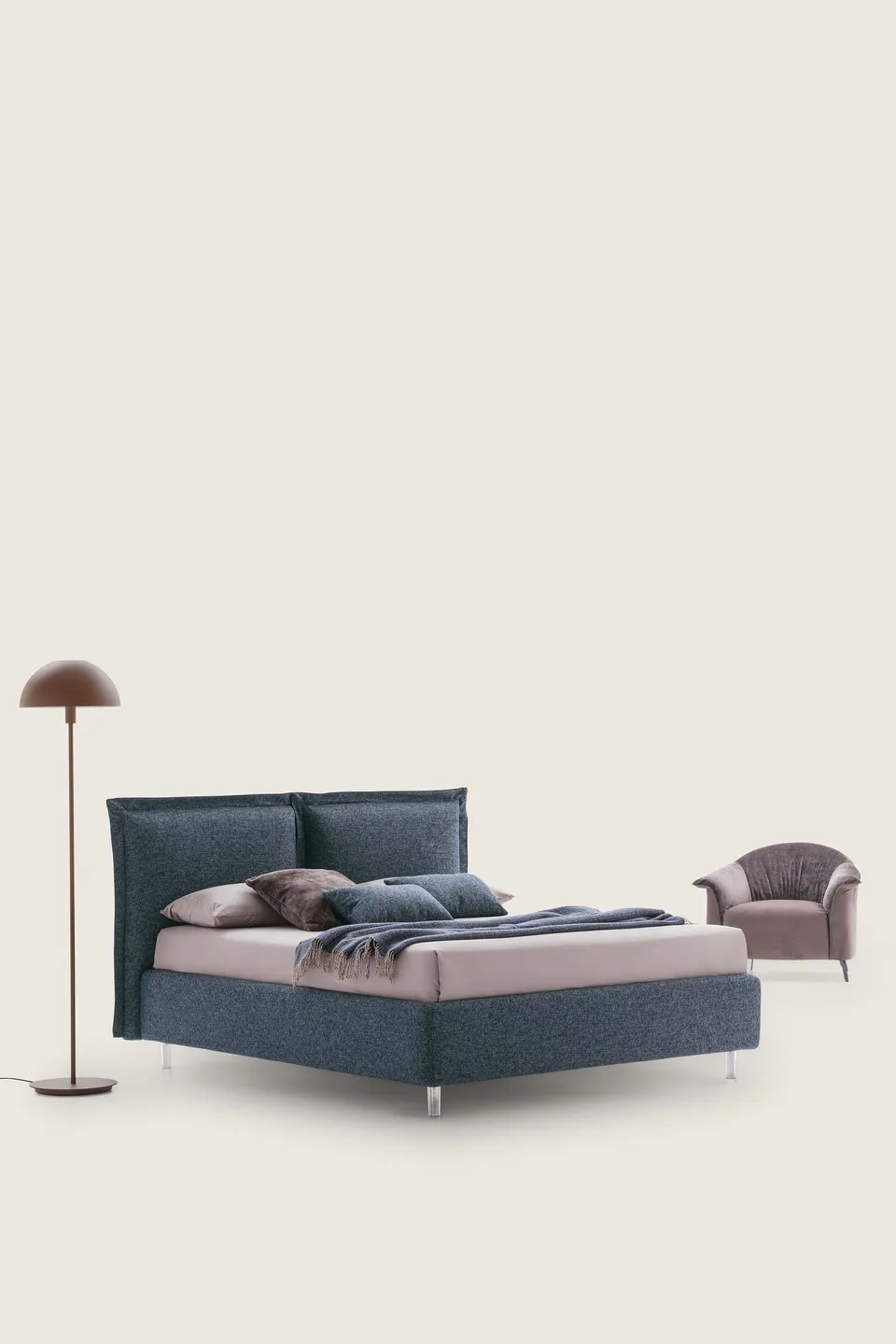 מיטה מרופדת Catlin של LeComfort — תמונה 3