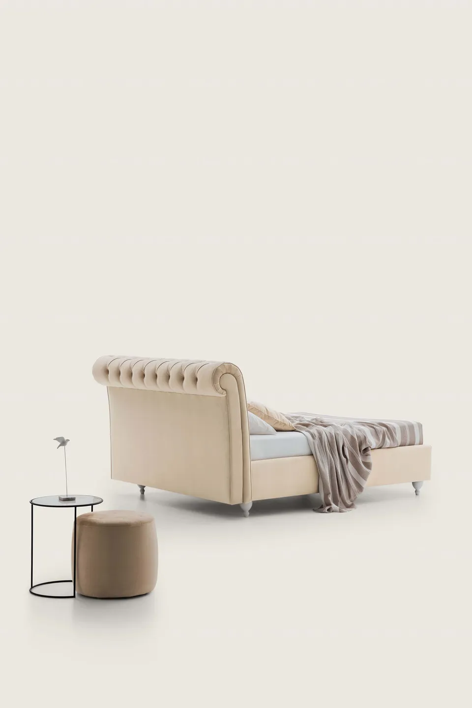 מיטה מרופדת Raffaello של LeComfort — תמונה 3