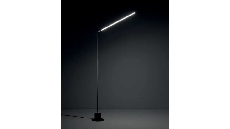 מנורת קריאה עומדת Essential Lettura של Reflex Angelo — תמונה 2