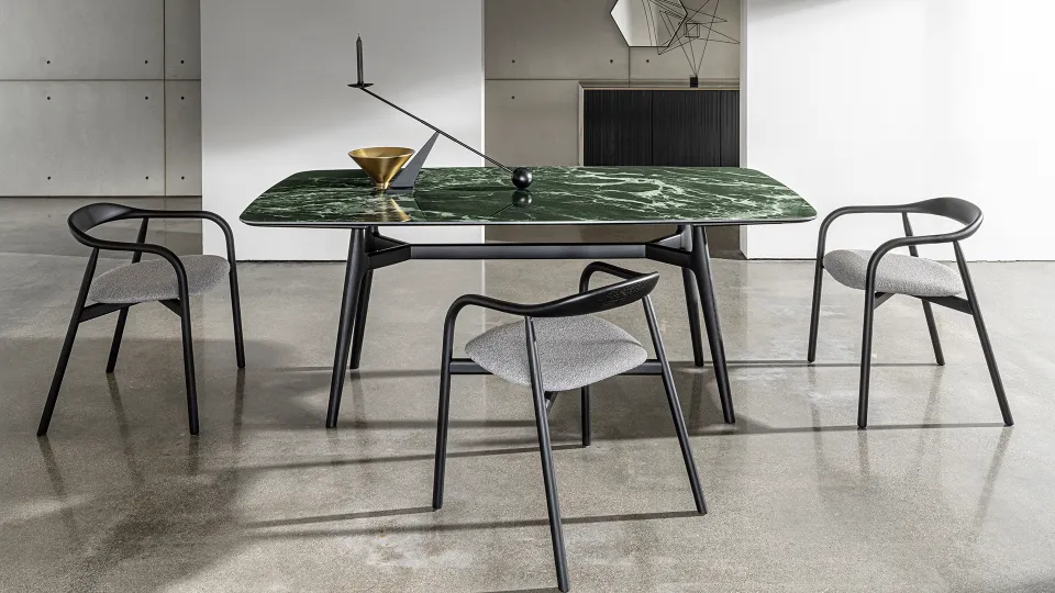 שולחן אוכל נפתח Lewood Shaped Extensible של Sovet