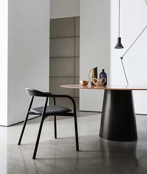 שולחן אוכל Totem של Sovet Italia — תמונה 12