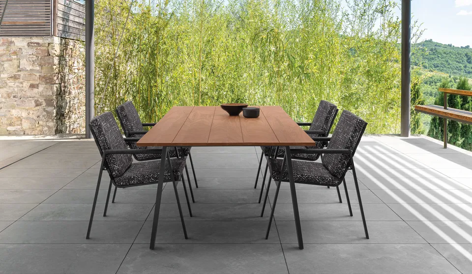 שולחן אוכל Cottage 240×110 של Talenti עם משטח עץ אירוקו