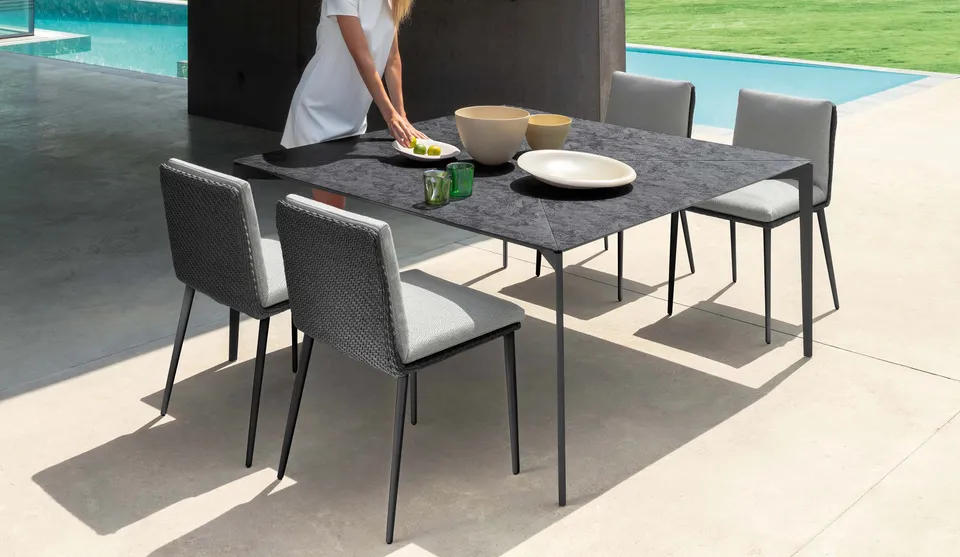 שולחן אוכל מרובע Leaf 150×150 של Talenti