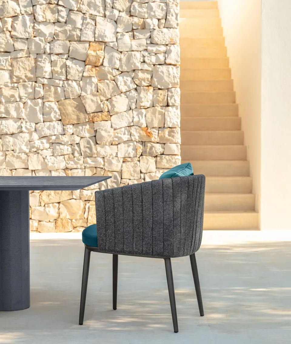 שולחן אוכל עגול מבטון Salinas D165 Concrete של Talenti — תמונה 4