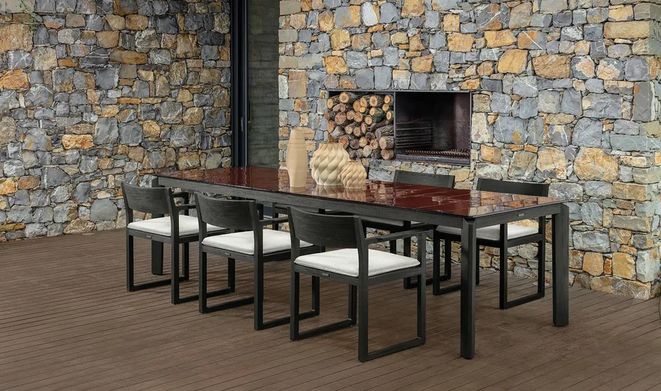 שולחן אוכל גדול מעץ טיק Thea 300×100 של Talenti — תמונה 3