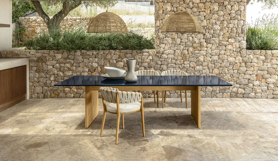 שולחן אוכל גדול Venice 280×110 של Talenti עם משטח אבן לבה