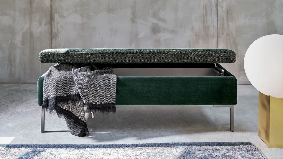 ספסל אחסון Coffer Bench של Twils עם מושב קפיטונה